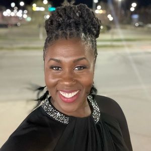 Meet your Posher, Breanna